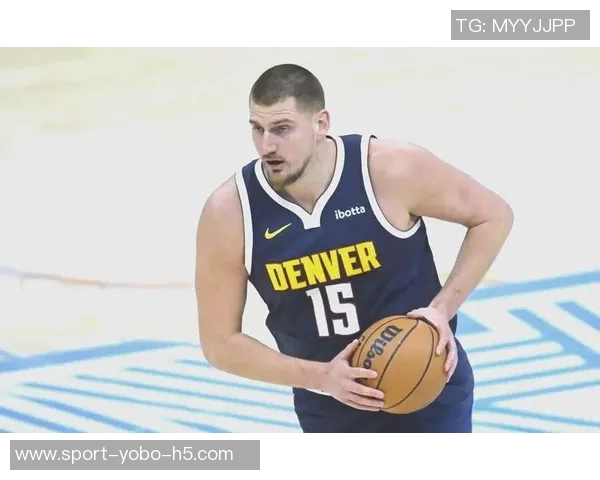 约基奇首节拼尽全力三分球命中率高但球队正负值惨淡显示困境